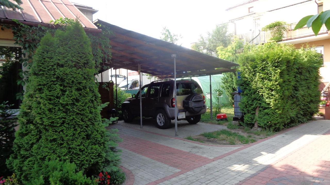 Mini Studio Apartment เอากุสตูฟ ภายนอก รูปภาพ